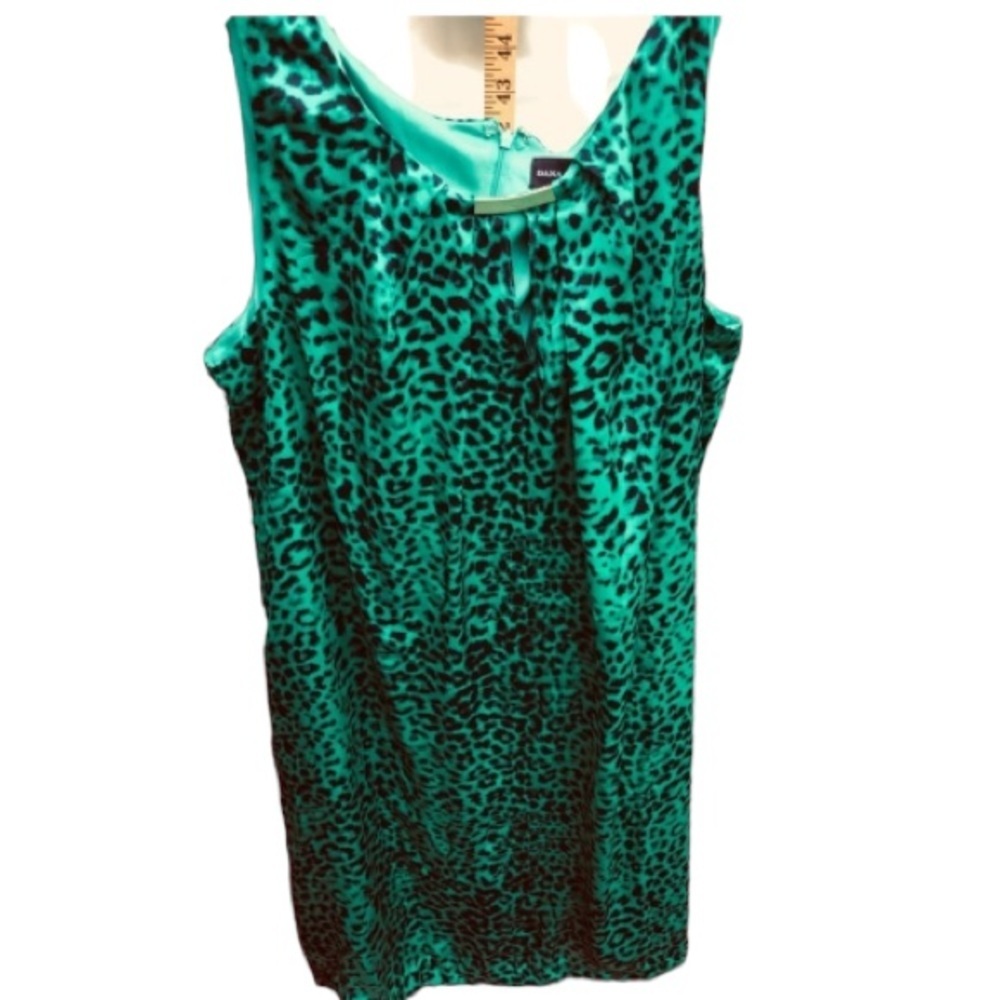 Dana Buchman size XL green & black leopard print lined silky dress